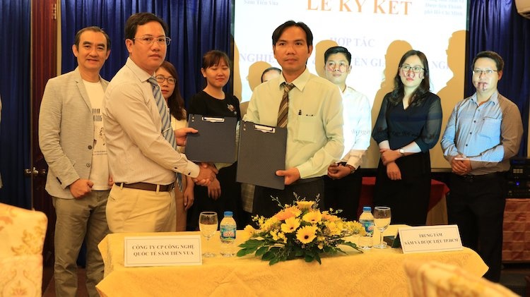 Lễ ký kết của công ty Sâm Tiến Vua