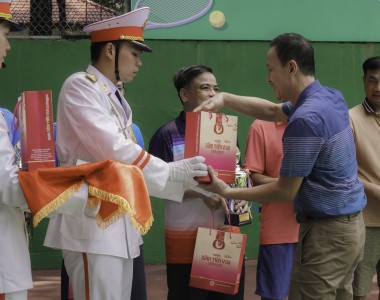 Giao lưu quần vợt kỷ niệm 40 năm kết nghĩa giữa Quân khu 7 với Tập đoàn Công nghiệp Cao su Việt Nam